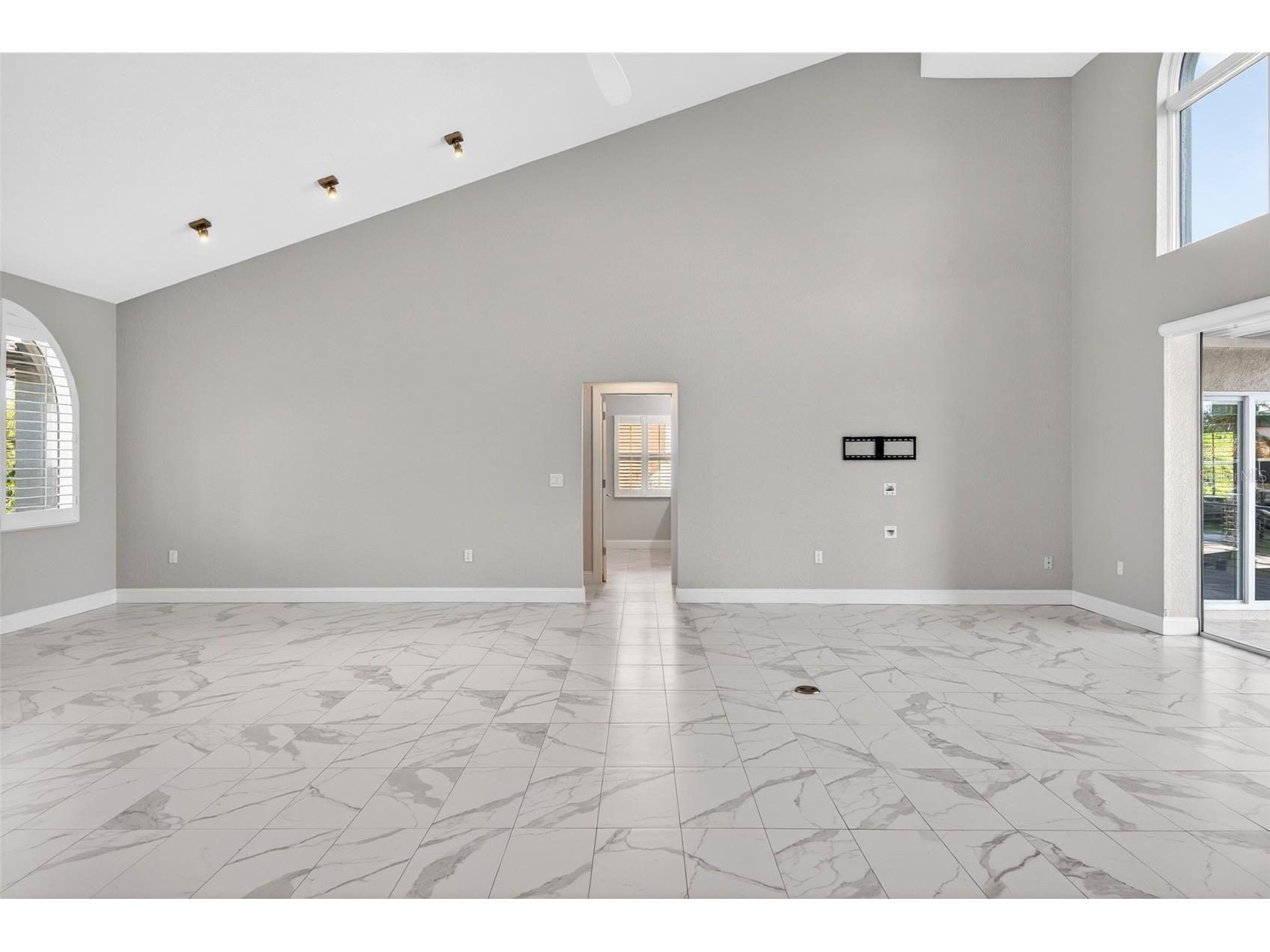 562 Ranger Lane Longboat Key FL 34228 A4675541 image15