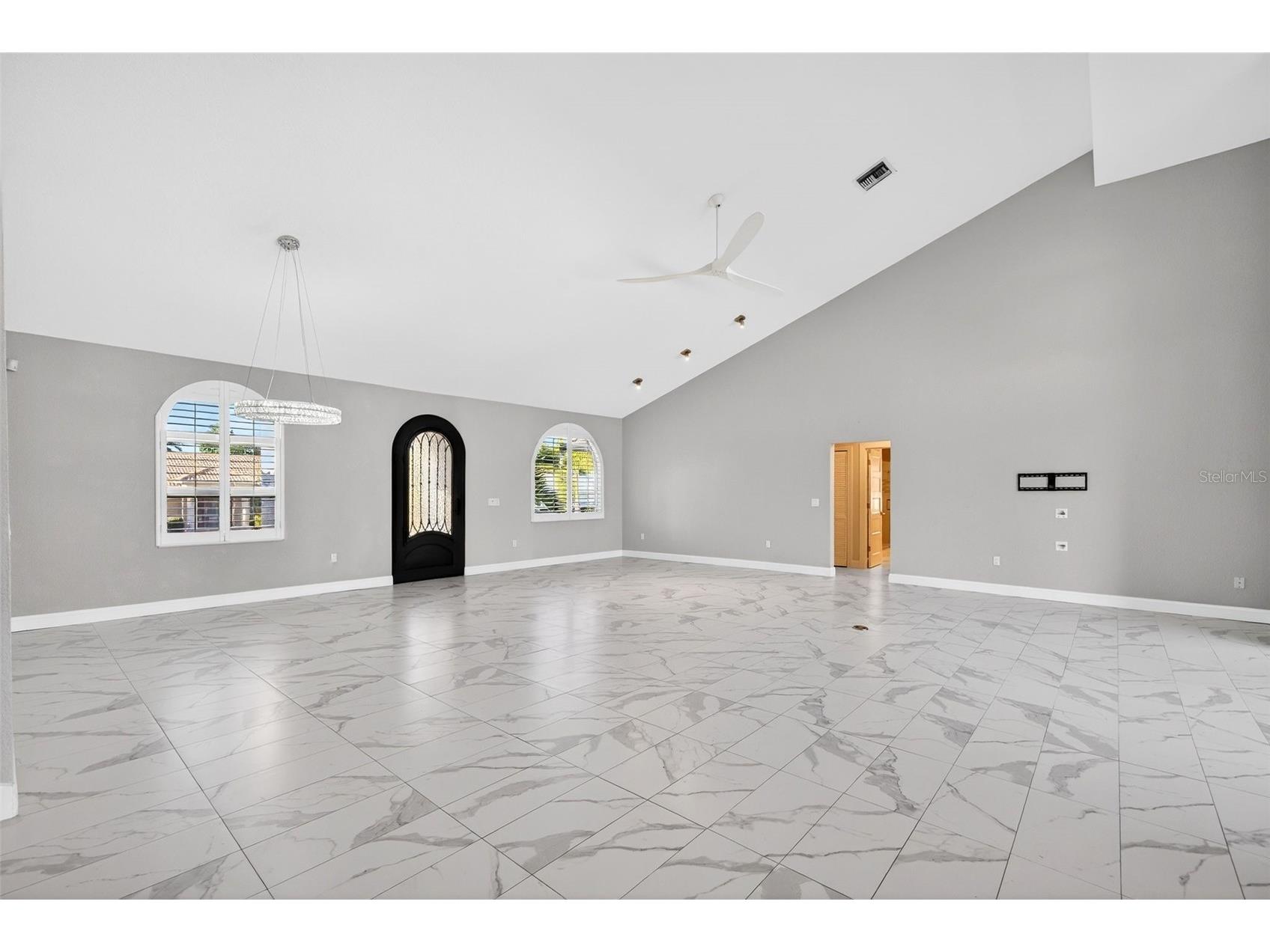 562 Ranger Lane Longboat Key FL 34228 A4675541 image17