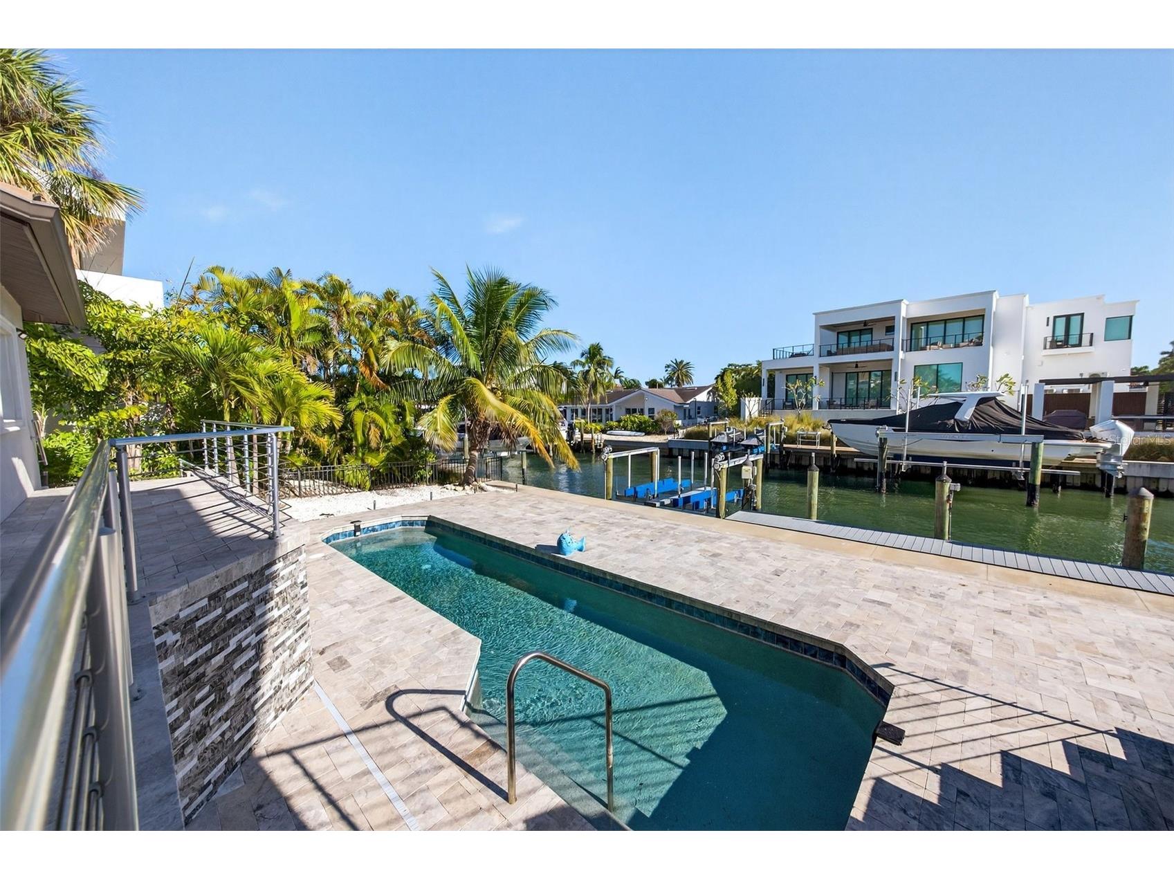 562 Ranger Lane Longboat Key FL 34228 A4675541 image52