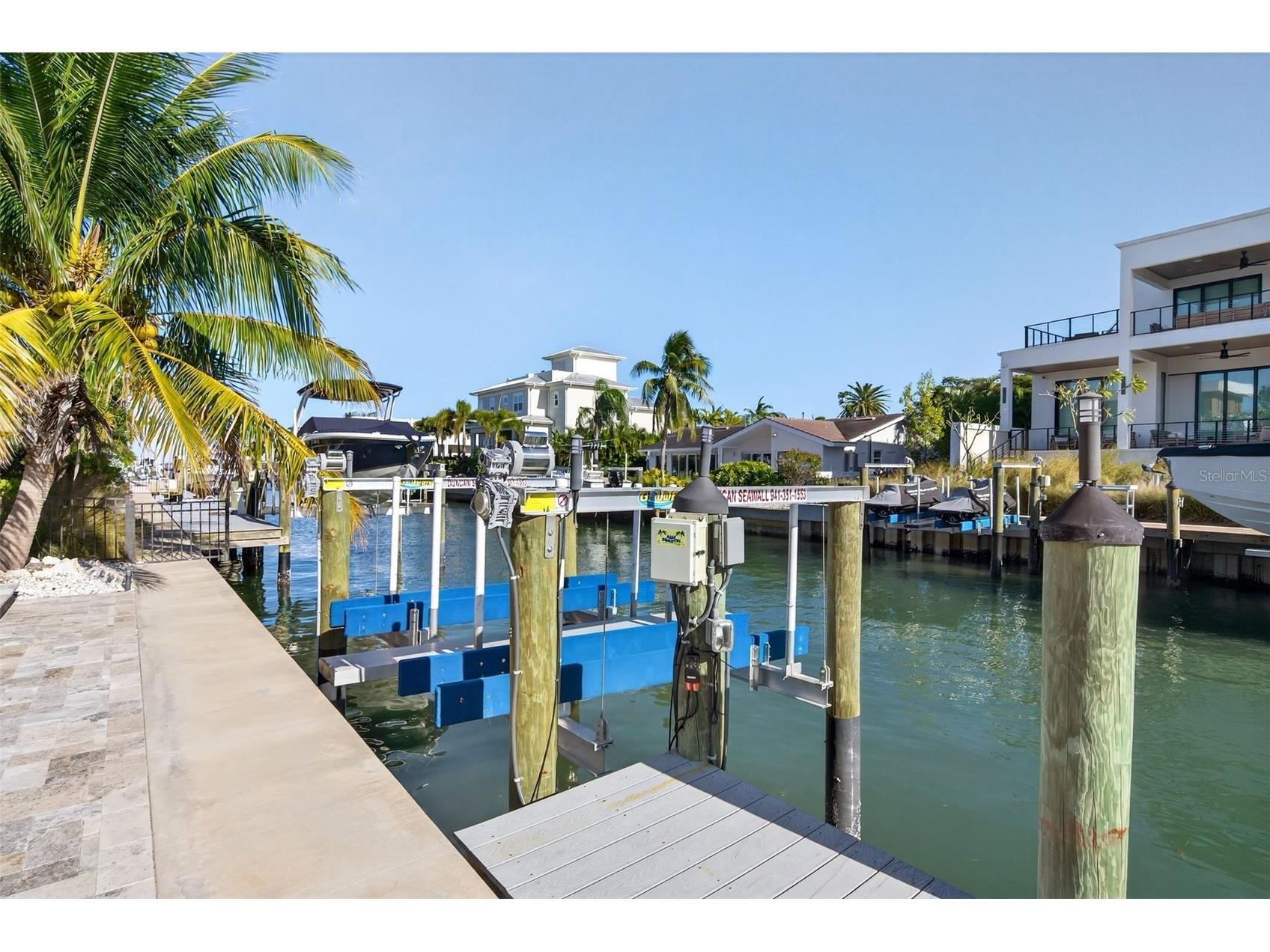 562 Ranger Lane Longboat Key FL 34228 A4675541 image55