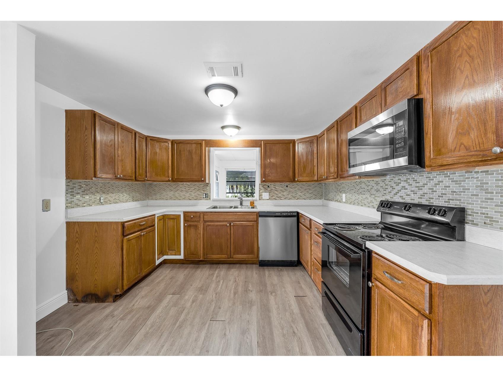 562 Ruth Circle Melbourne FL 32904 O6370554 image9