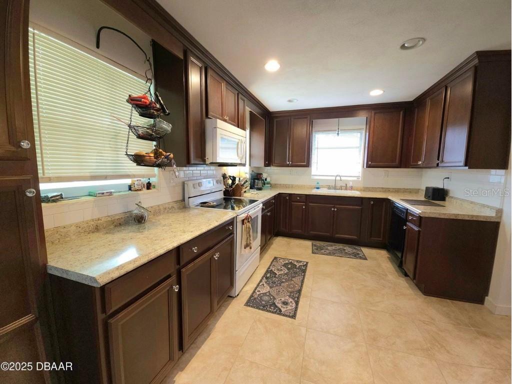 562 South Street Daytona Beach FL 32114 O6346435 image13