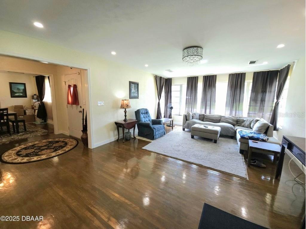 562 South Street Daytona Beach FL 32114 O6346435 image6