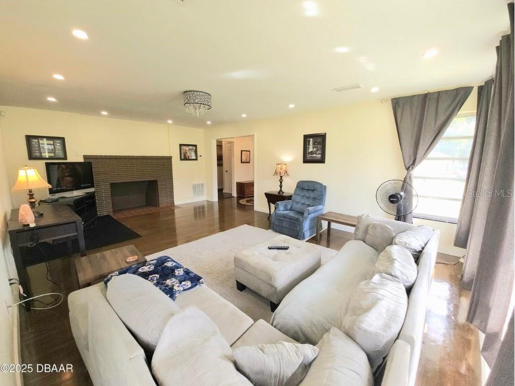 562 South Street Daytona Beach FL 32114 O6346435 image7