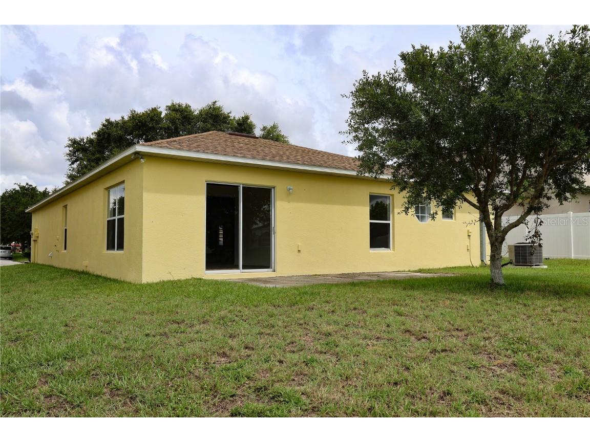 562 Stonewall Avenue Haines City FL 33844 B4901993 image3