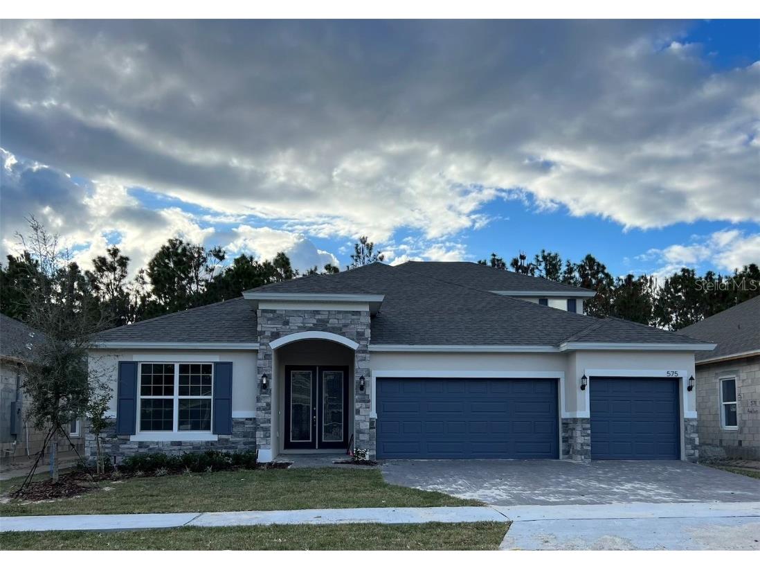 562 Via Bella Court Howey In The Hills FL 34737 G5075325 image1