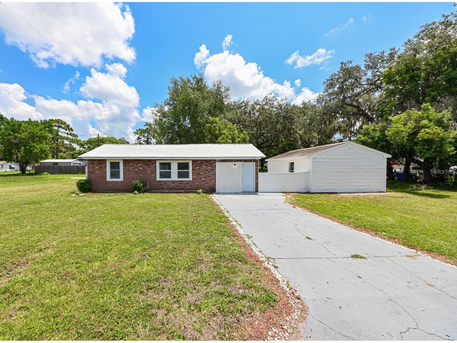 5620 1st Street Zephyrhills FL 33542 TB8473356 image1