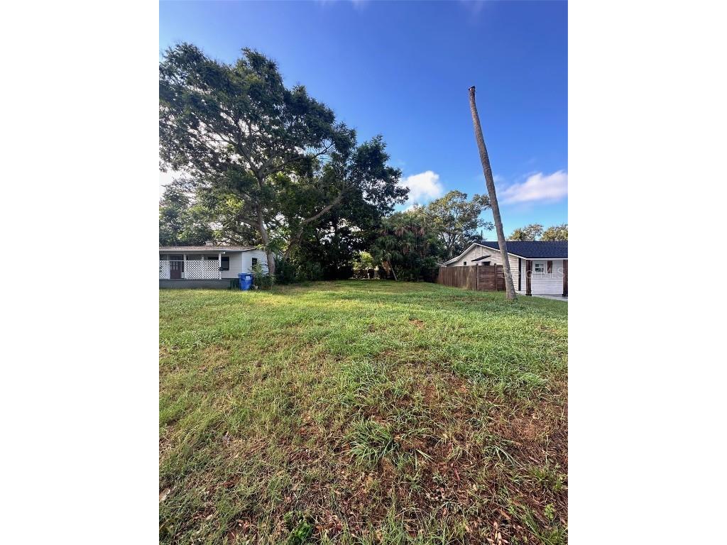 5620 3rd Avenue N Saint Petersburg FL 33710 TB8433664 image1