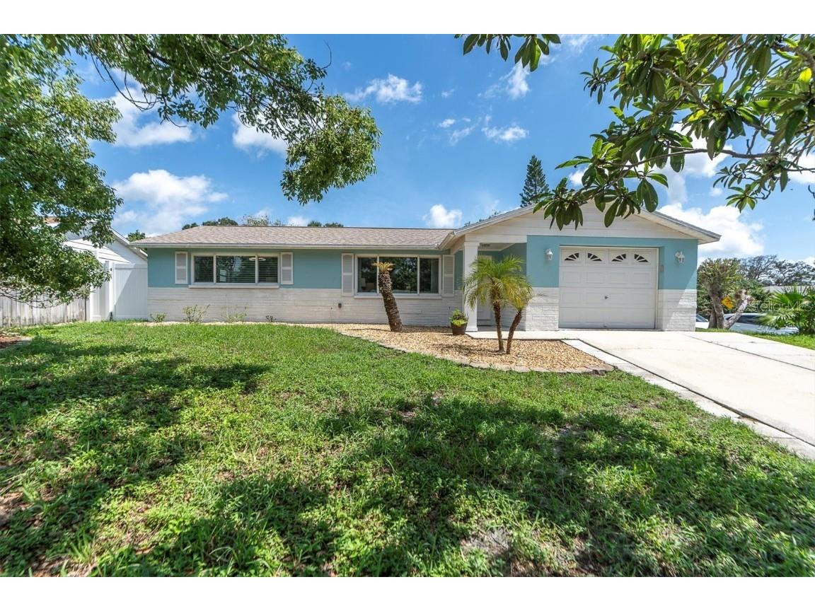 5620 Executive Drive New Port Richey FL 34652 W7867215 image1