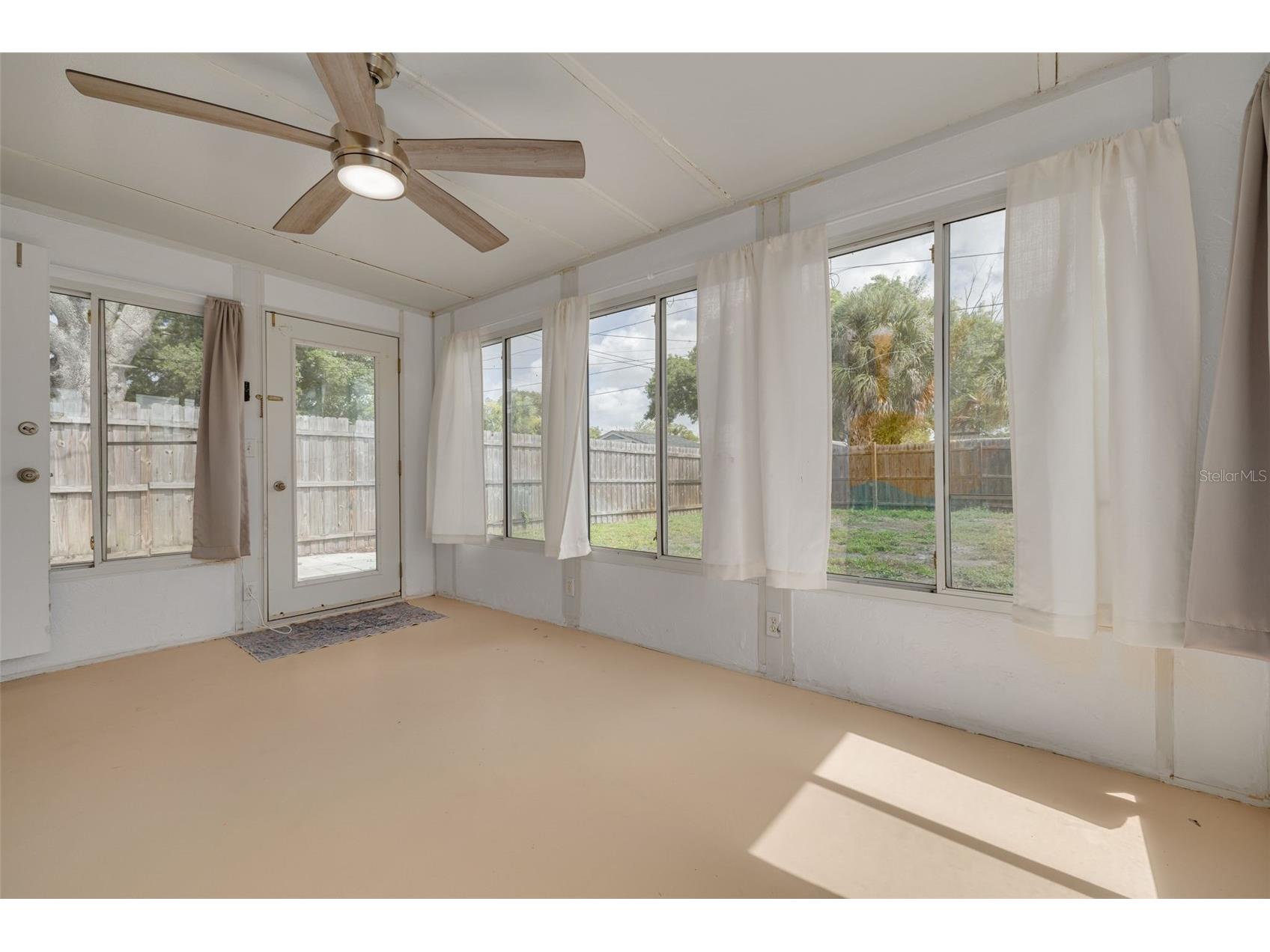 5621 16th Avenue N Saint Petersburg FL 33710 TB8513291 image17