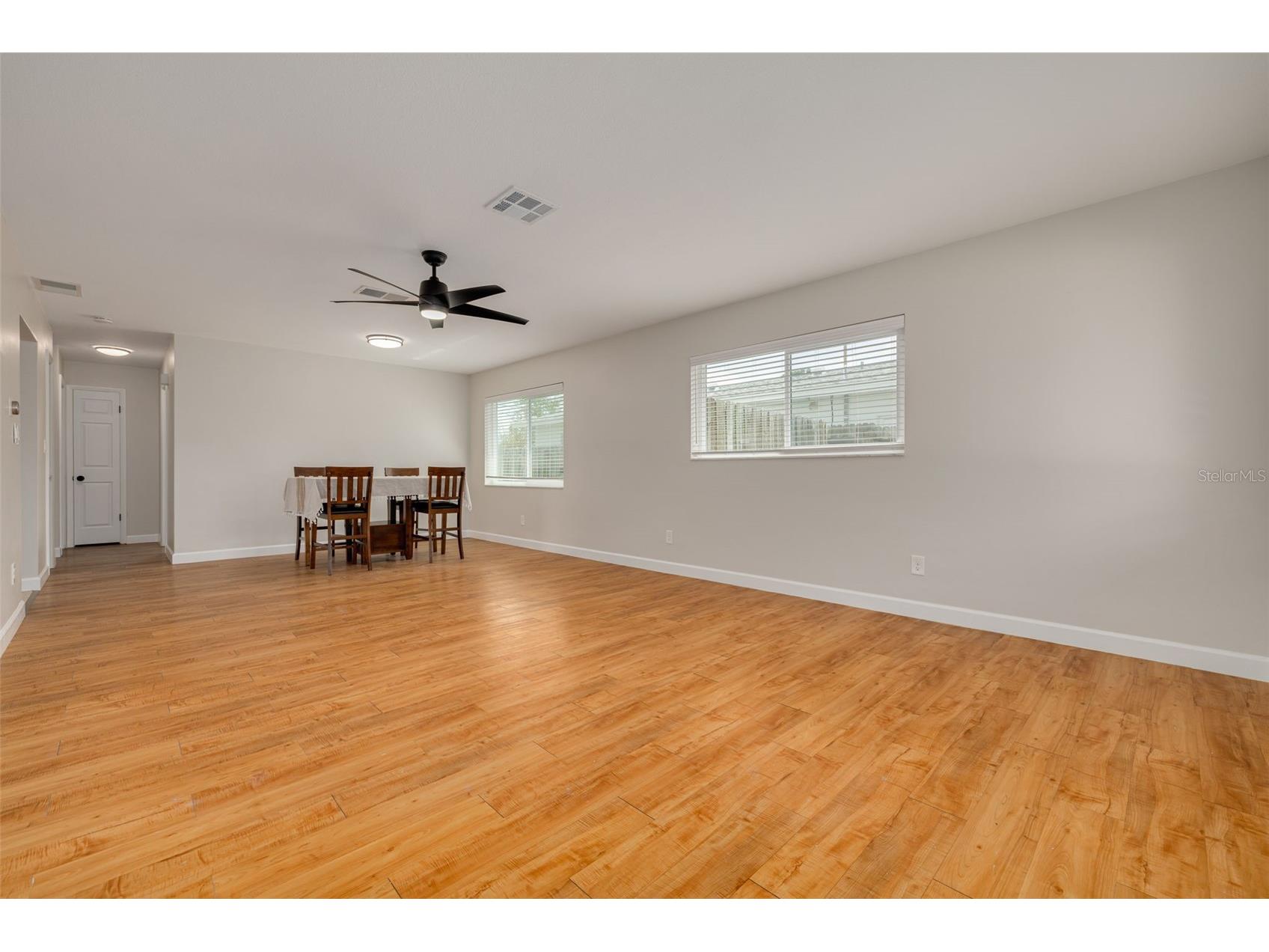 5621 16th Avenue N Saint Petersburg FL 33710 TB8513291 image2