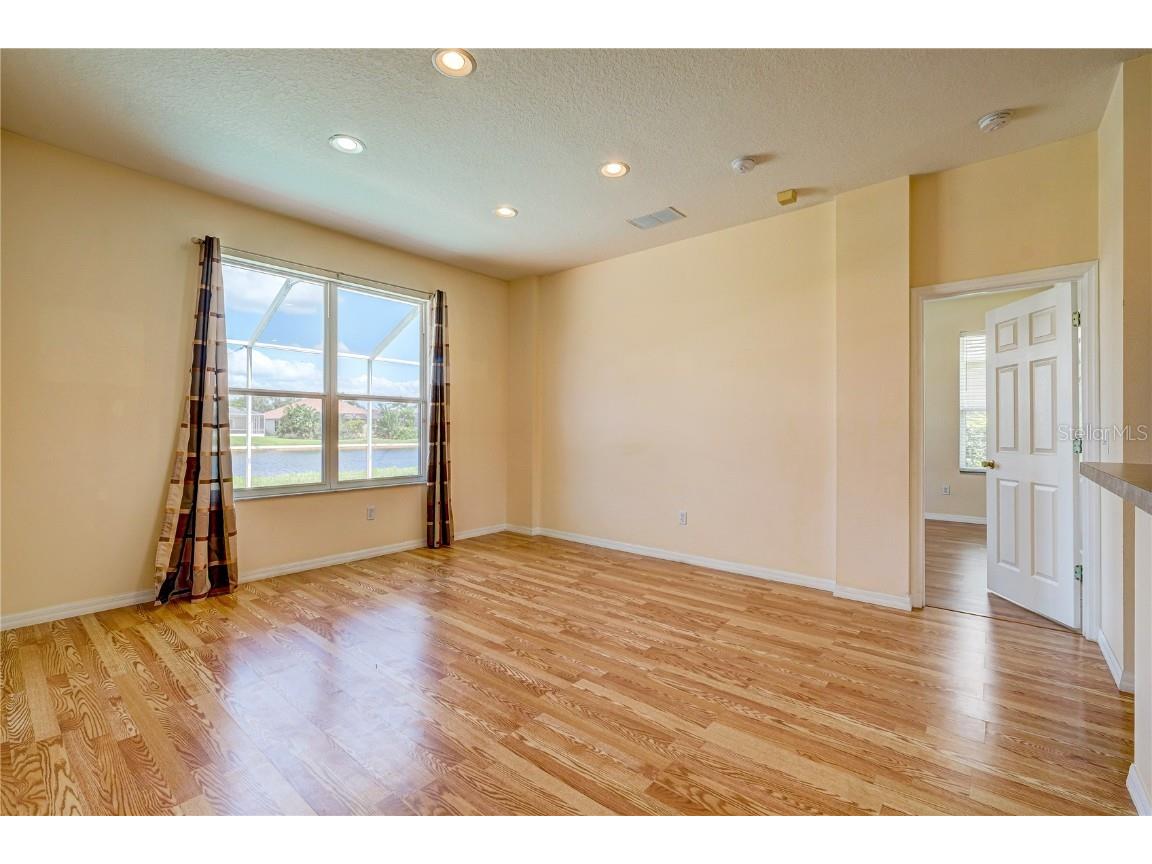 5621 52nd Avenue W Bradenton FL 34210 A4668629 image13