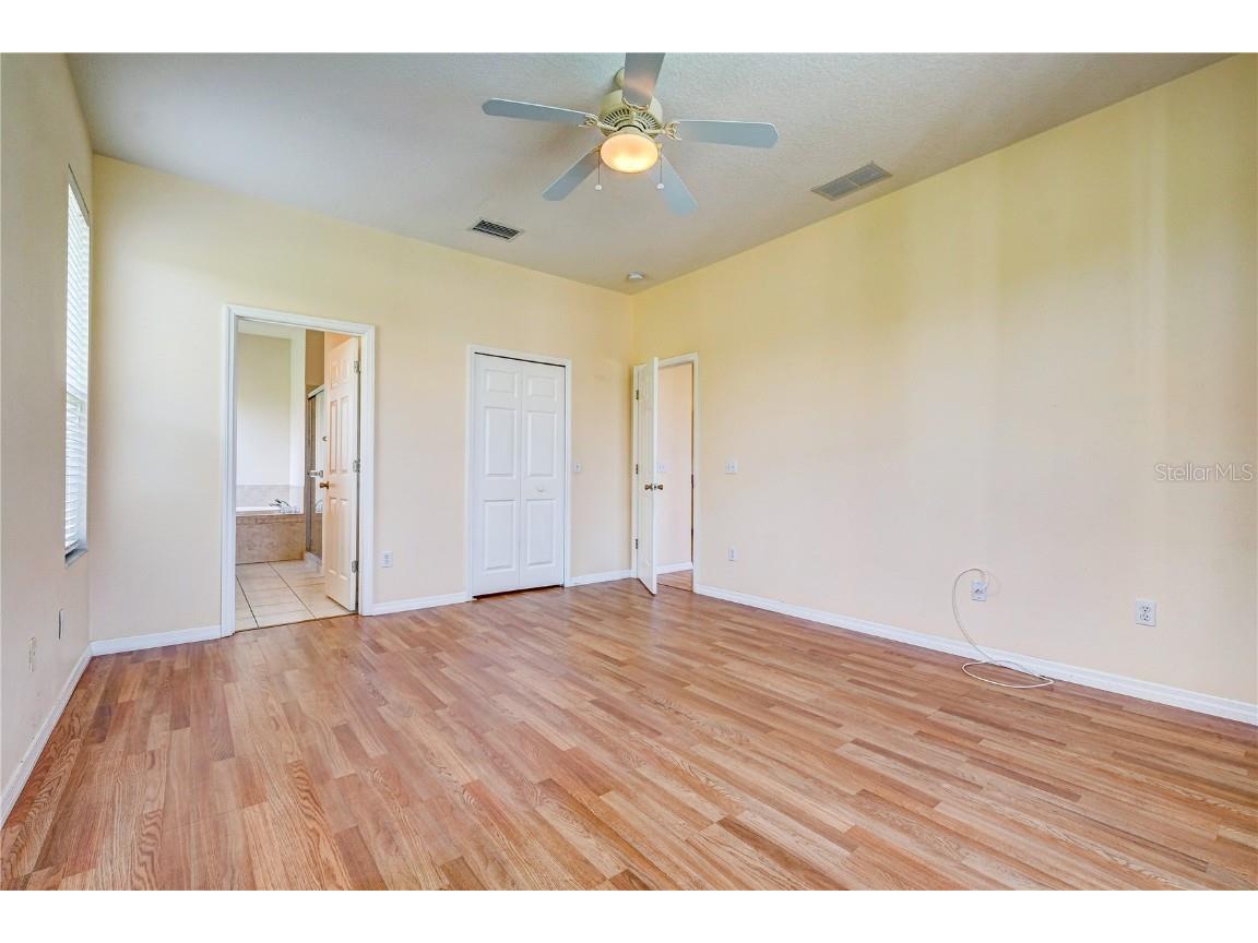 5621 52nd Avenue W Bradenton FL 34210 A4668629 image15