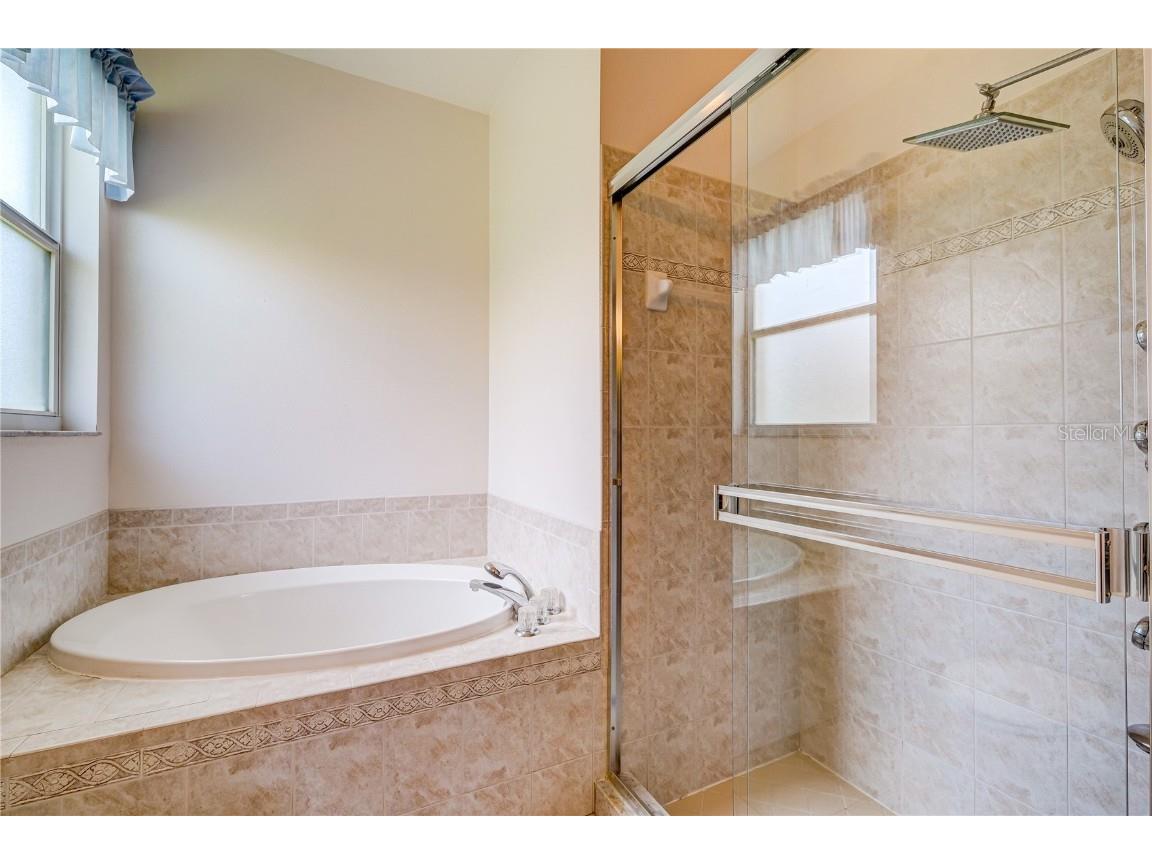 5621 52nd Avenue W Bradenton FL 34210 A4668629 image18