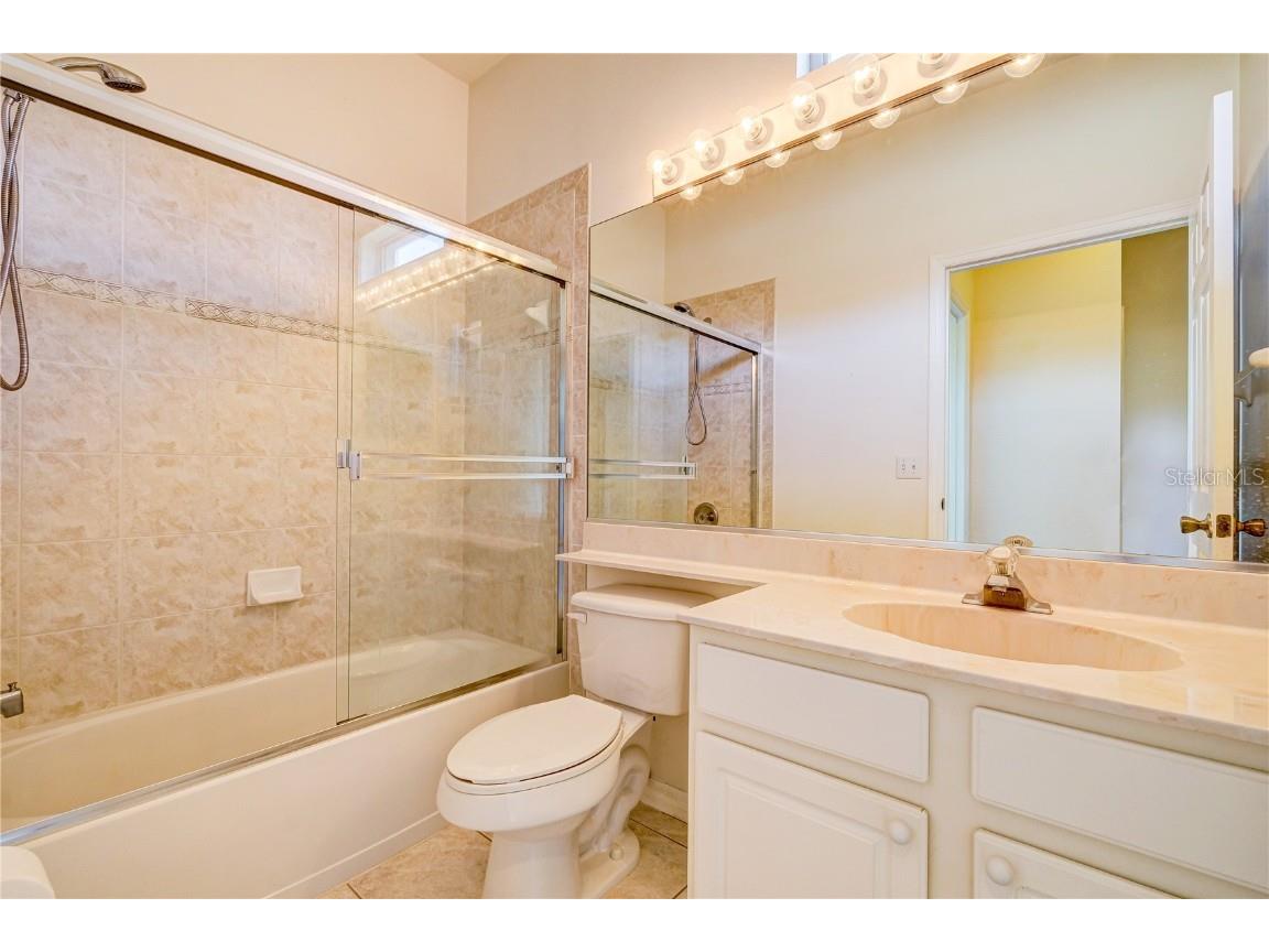 5621 52nd Avenue W Bradenton FL 34210 A4668629 image25