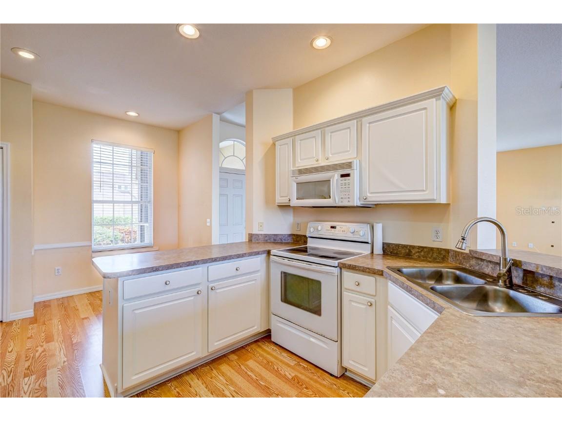 5621 52nd Avenue W Bradenton FL 34210 A4668629 image8