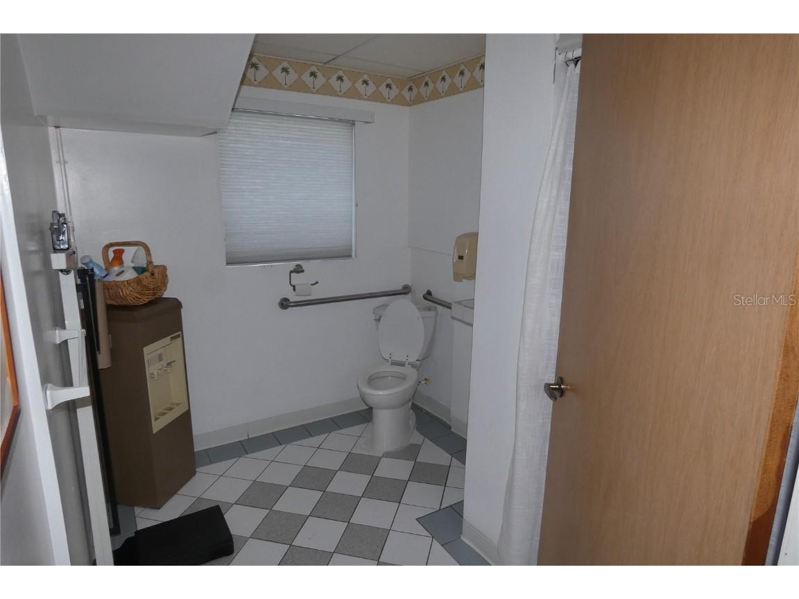 5621 Central Avenue Saint Petersburg FL 33710 TB8432847 image11