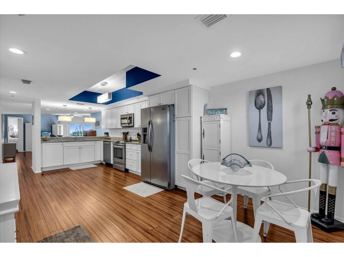 5621 Gulf Of Mexico Drive #102 Longboat Key FL 34228 A4631757 image2