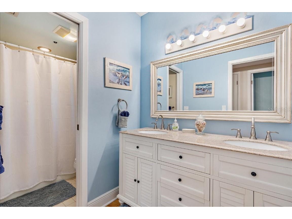 5621 Gulf Of Mexico Drive #103 Longboat Key FL 34228 A4593076 image15