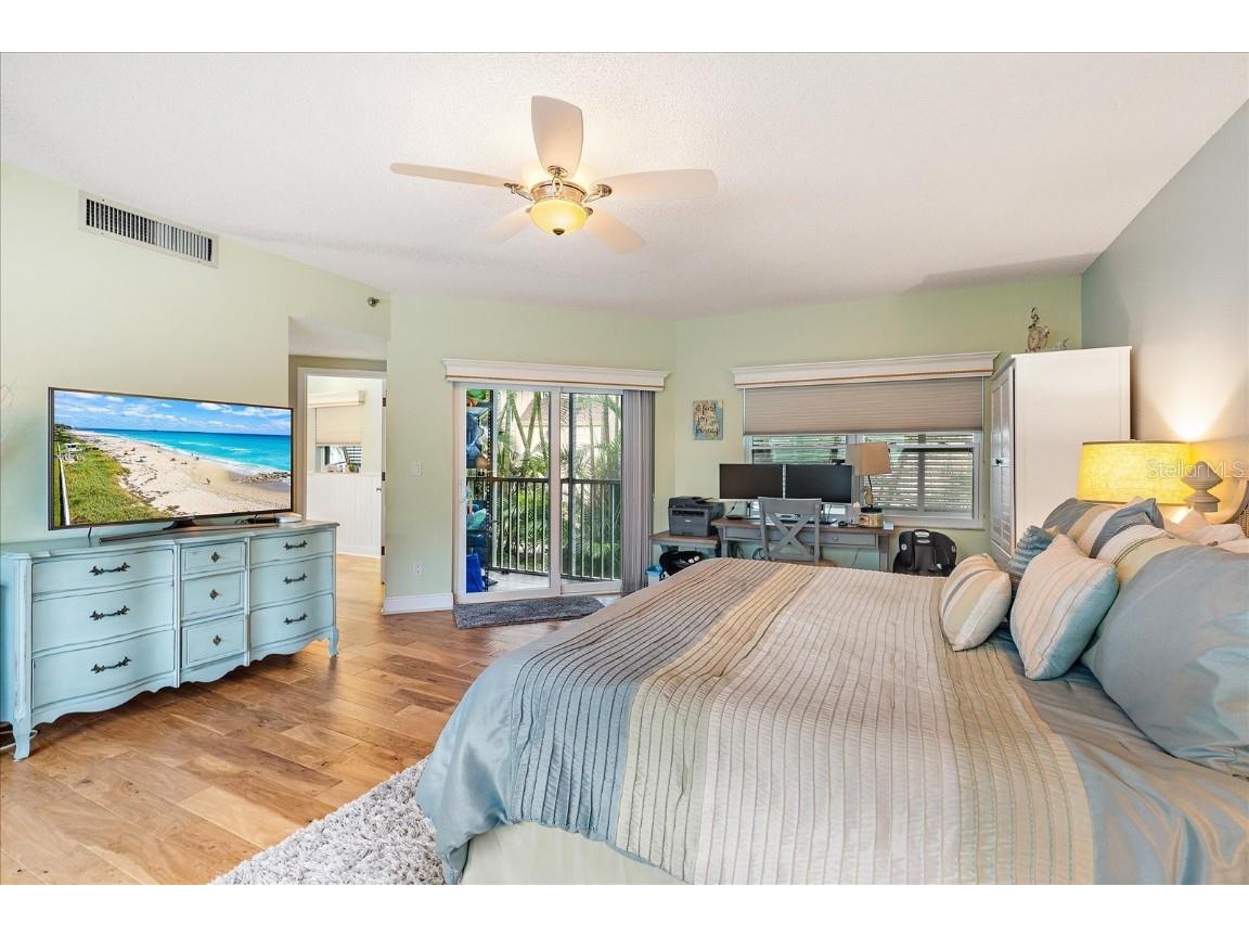 5621 Gulf Of Mexico Drive #103 Longboat Key FL 34228 A4593076 image24