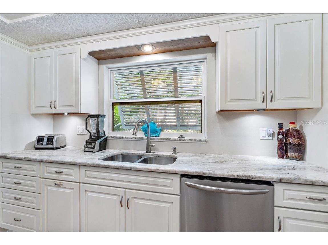 5621 Gulf Of Mexico Drive #103 Longboat Key FL 34228 A4593076 image6