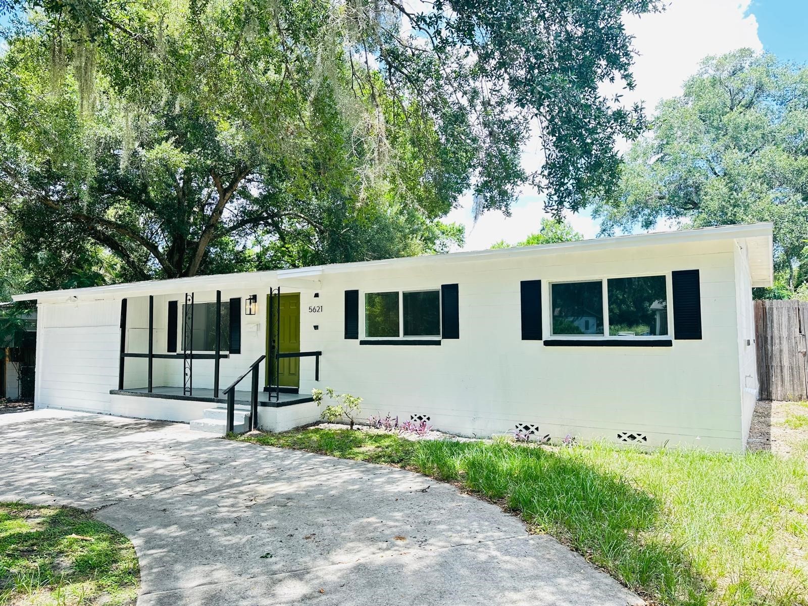 5621 Lejeune Drive Orlando FL 32808 O6417911 image1