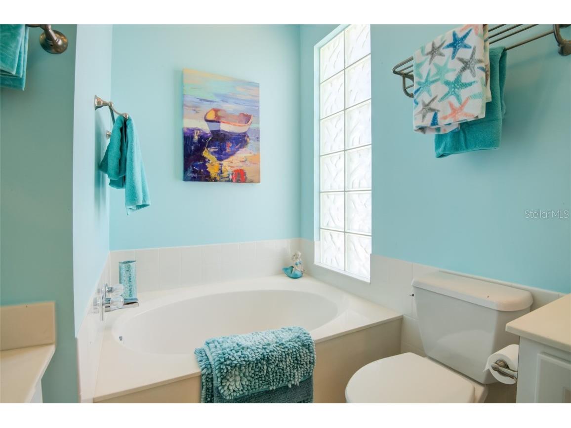 5622 Octonia Place Sarasota FL 34238 A4645184 image32