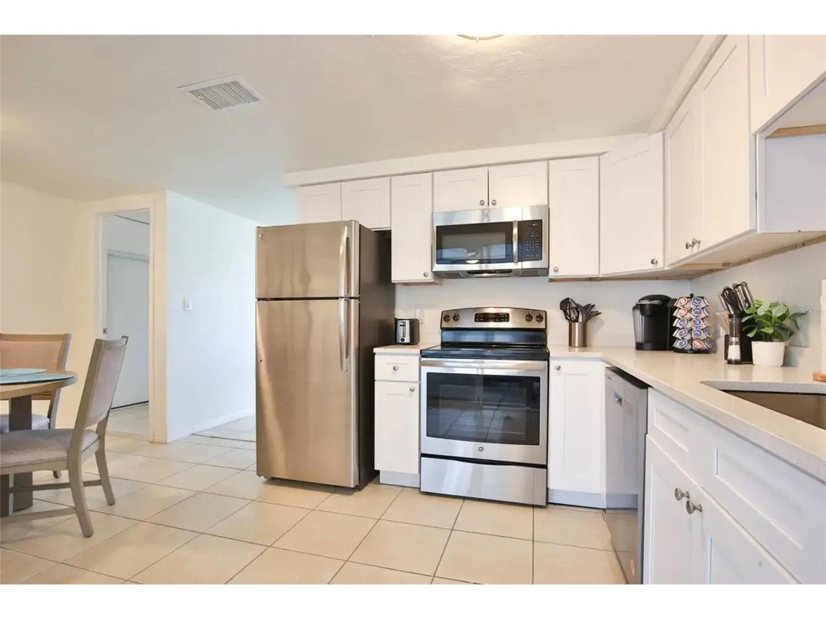 5622 S Lockwood Ridge Road Sarasota FL 34231 A4685742 image18