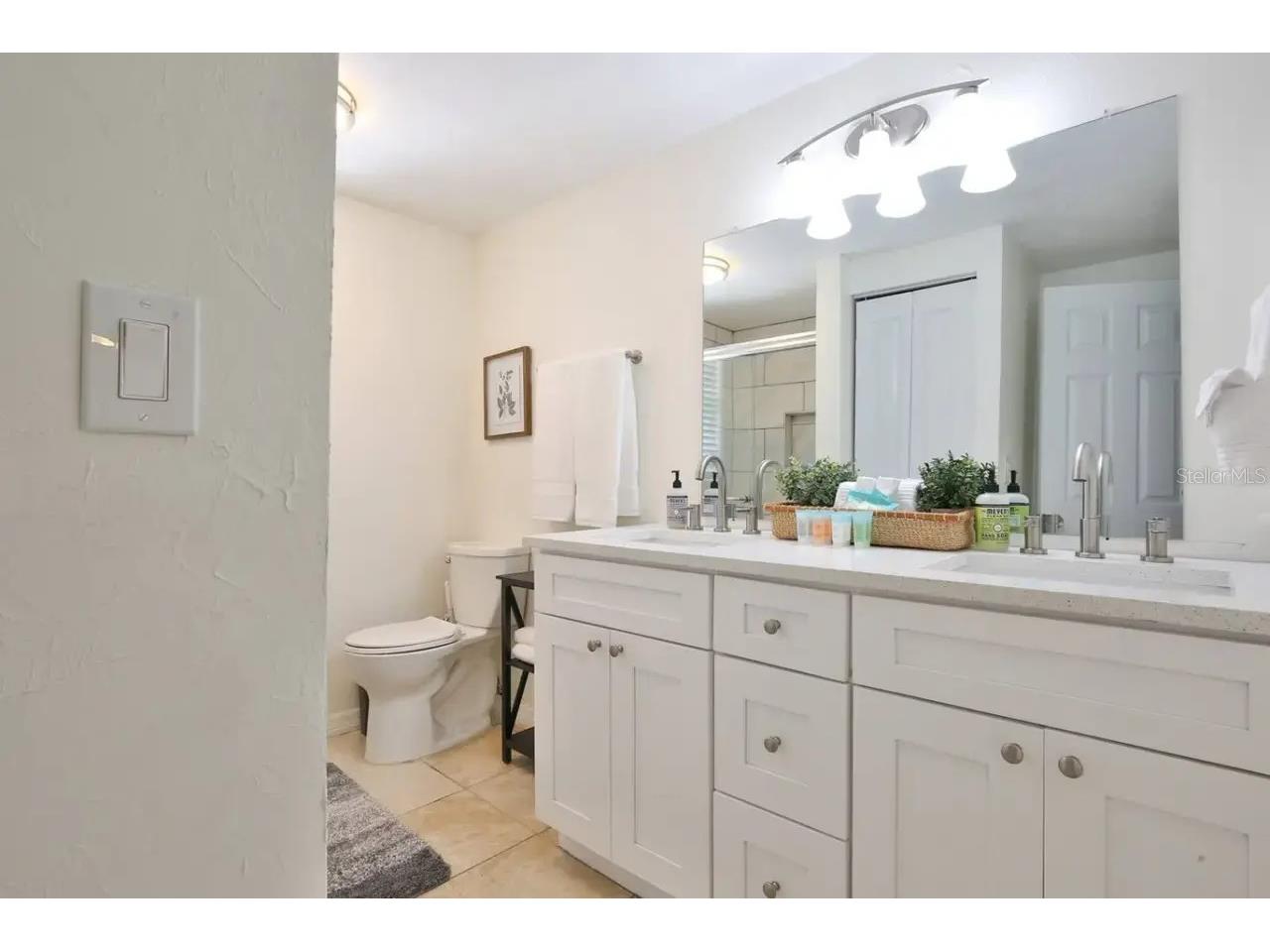 5622 S Lockwood Ridge Road Sarasota FL 34231 A4685742 image24