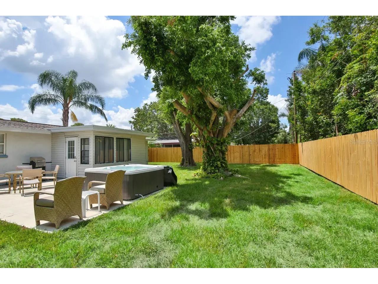 5622 S Lockwood Ridge Road Sarasota FL 34231 A4685742 image5