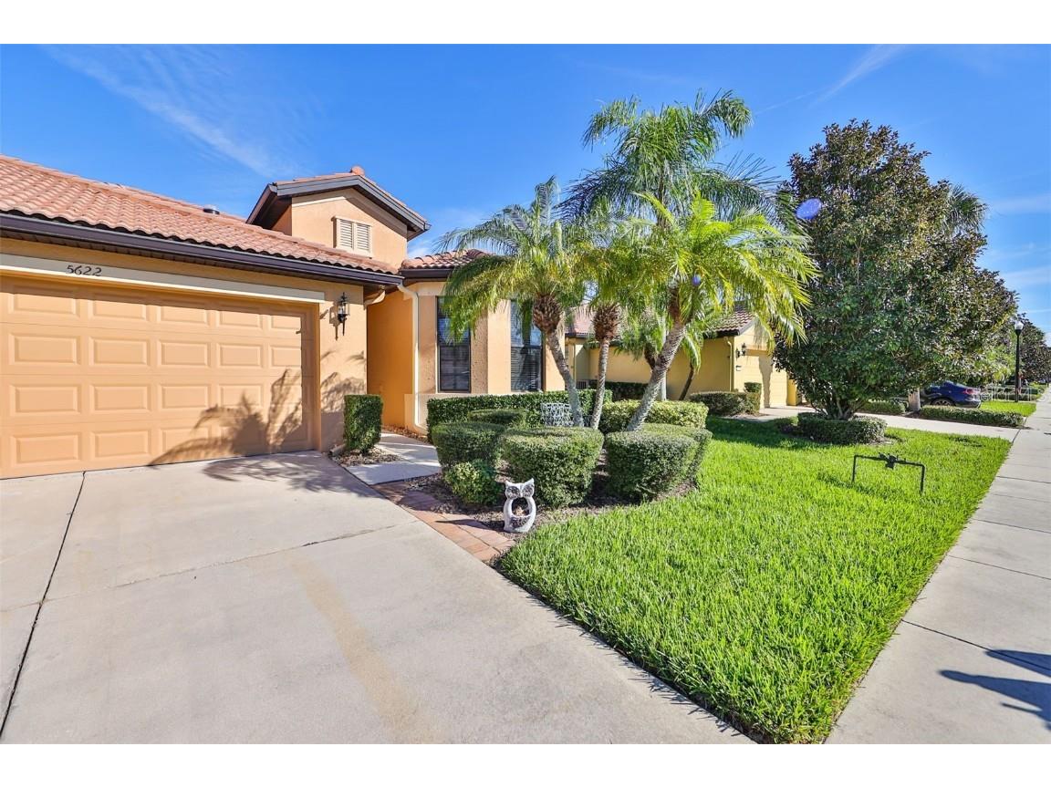 5622 Sunset Falls Drive Apollo Beach FL 33572 T3489345 image1