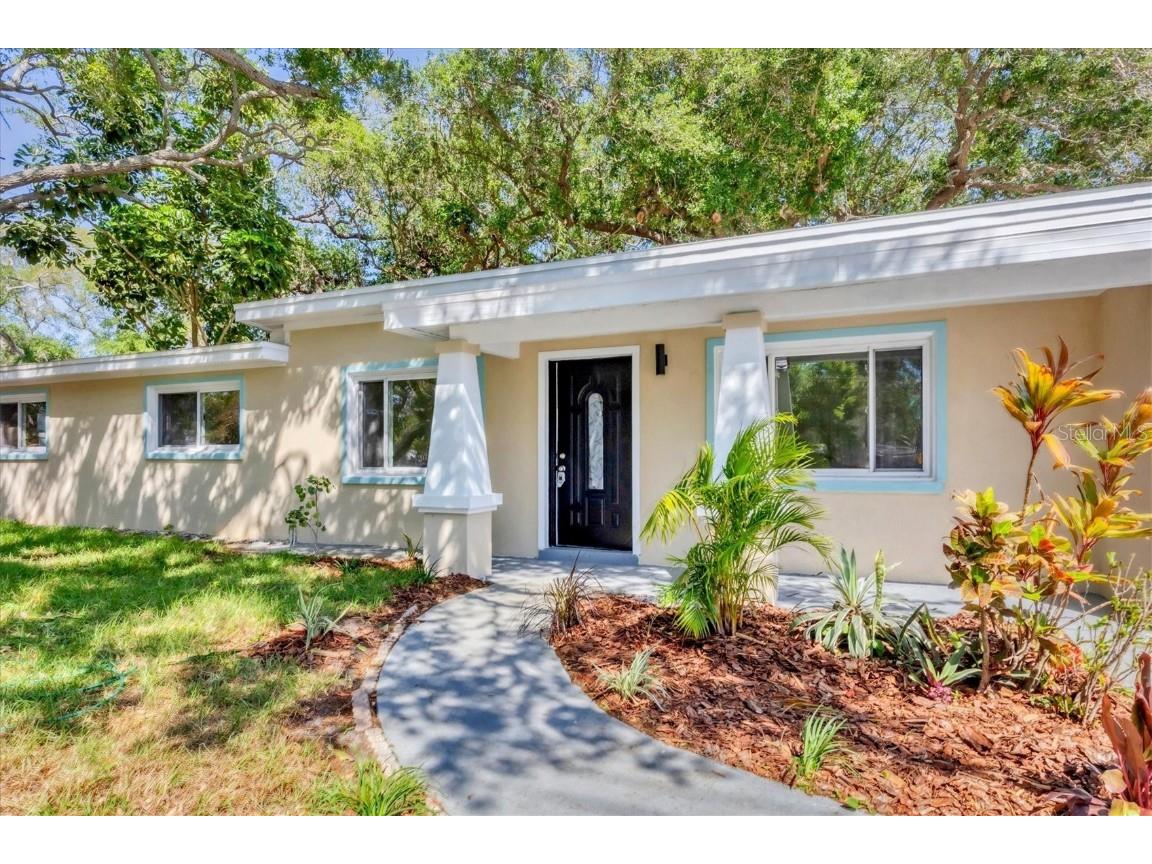 5623 25th Street W Bradenton FL 34207 P4929859 image1