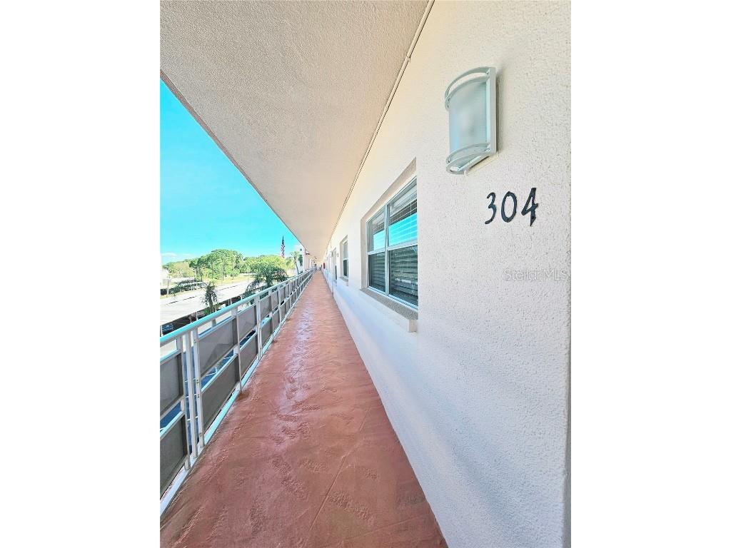 5623 80th St N #304 Saint Petersburg FL 33709 U8191224 image1