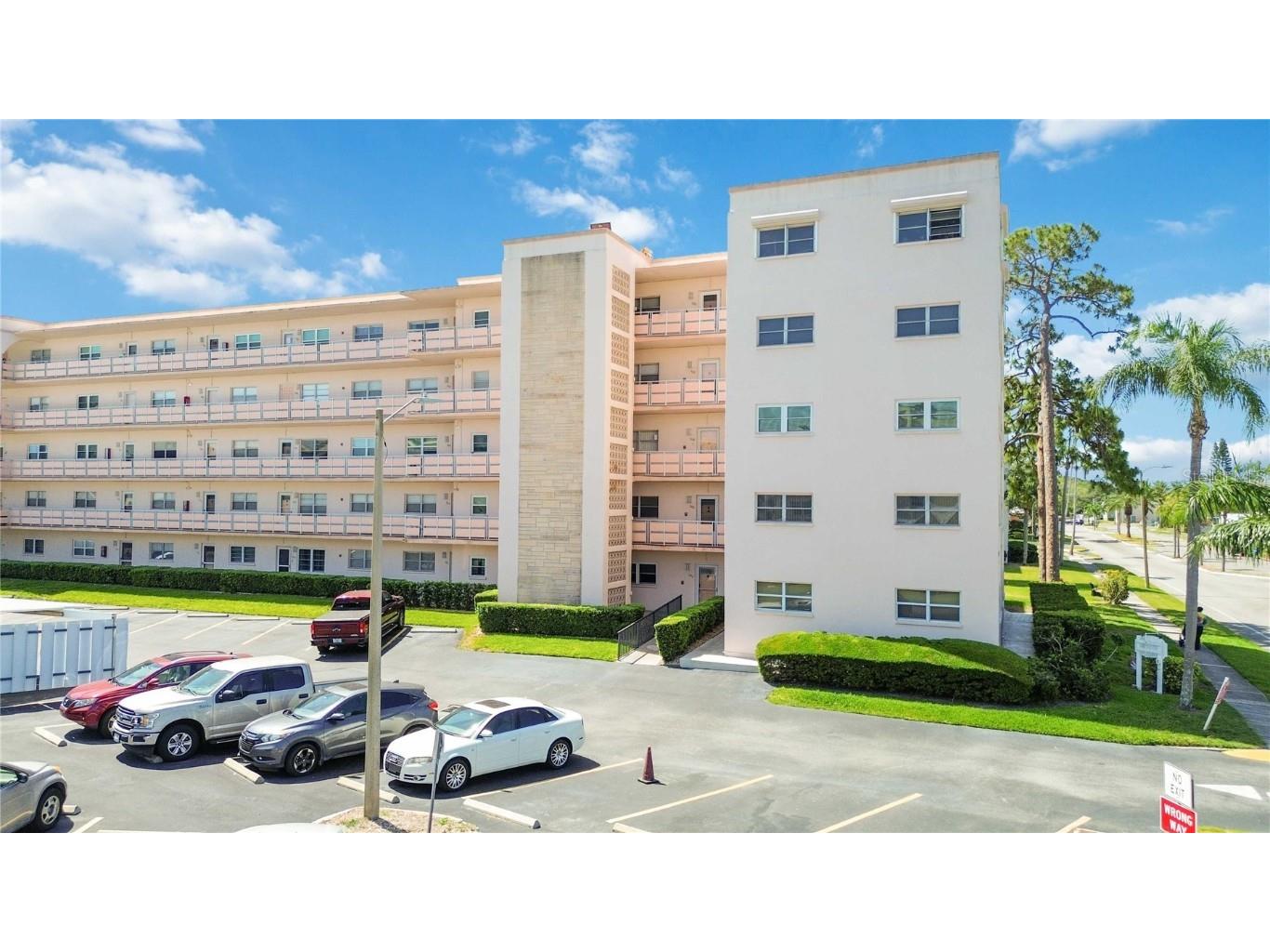 5623 80th Street N #202 Saint Petersburg FL 33709 TB8382170 image2