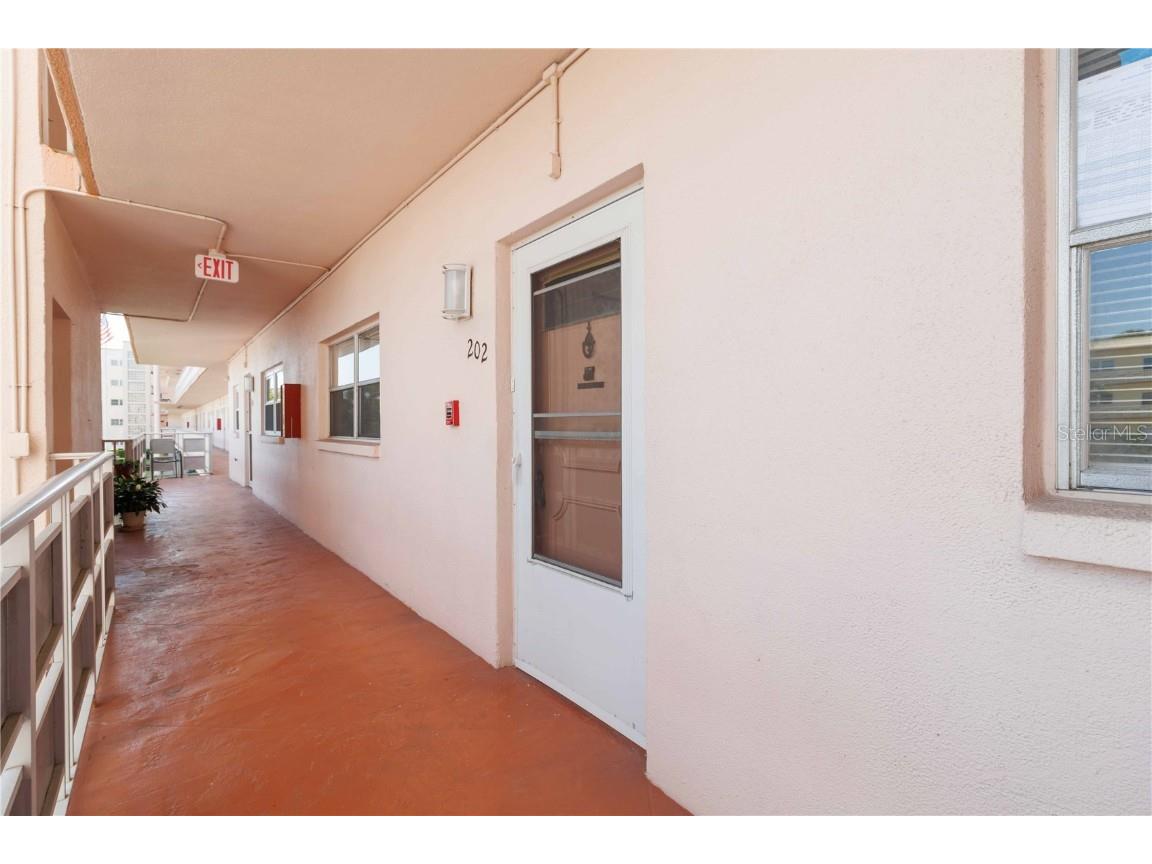 5623 80th Street N #202 Saint Petersburg FL 33709 TB8382170 image25