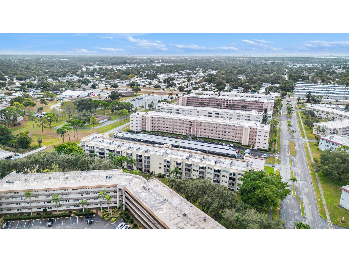5623 80th Street N #211 Saint Petersburg FL 33709 TB8453308 image36