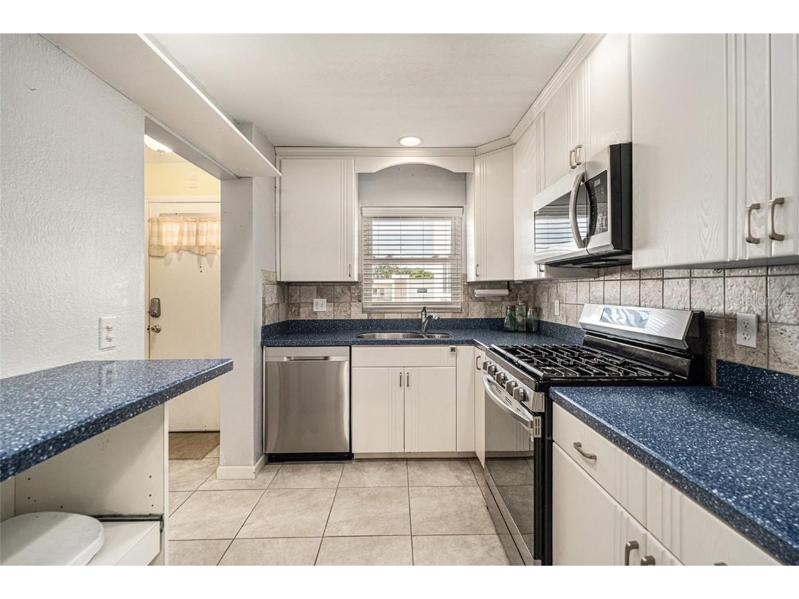 5623 80th Street N #415 Saint Petersburg FL 33709 TB8400646 image5