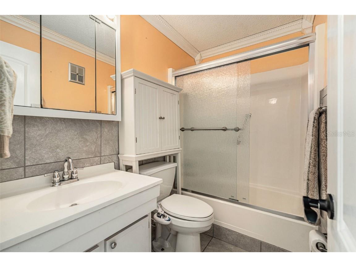 5623 80th Street N #415 Saint Petersburg FL 33709 TB8400646 image7