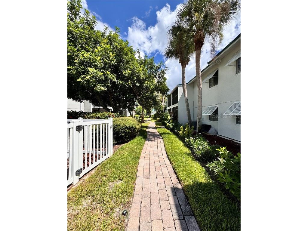 5623 Midnight Pass Road #615 Siesta Key FL 34242 A4674619 image20
