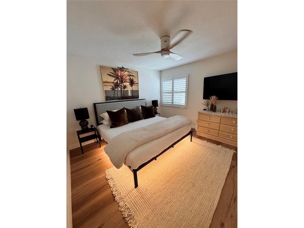 5623 Midnight Pass Road #615 Siesta Key FL 34242 A4674619 image9