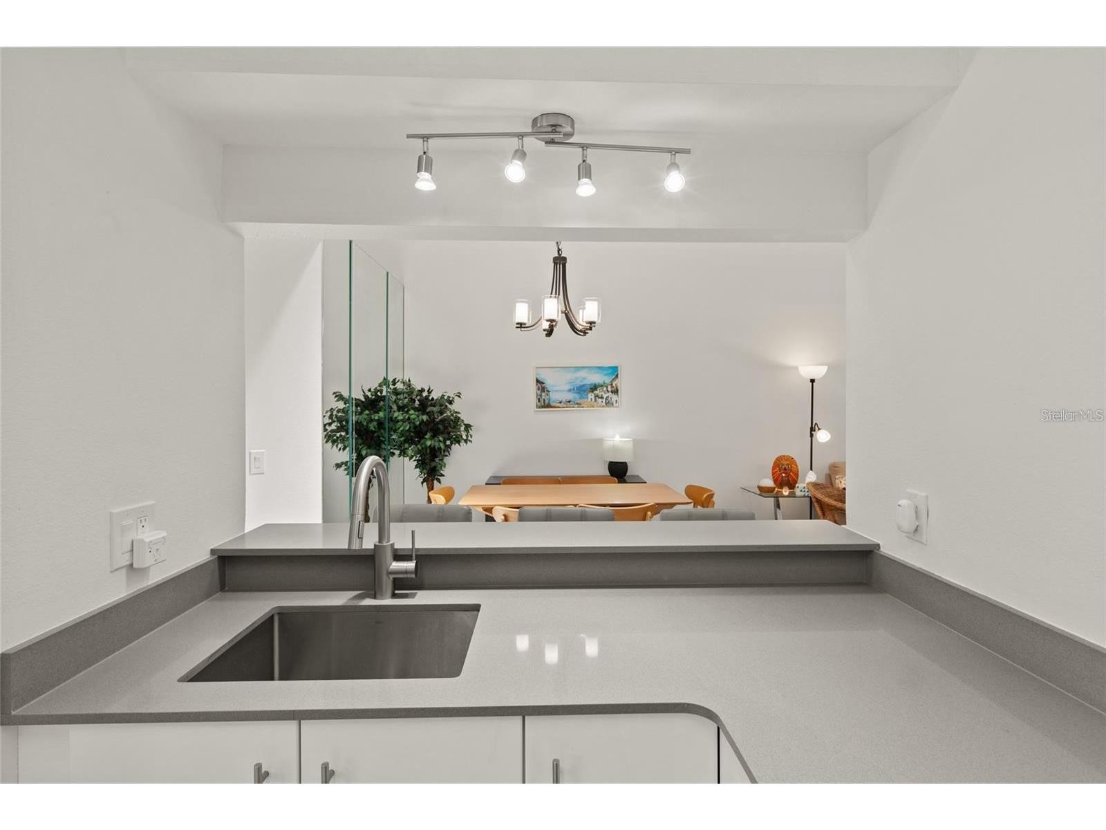 5623 Monte Rosso Road Sarasota FL 34243 A4691507 image4