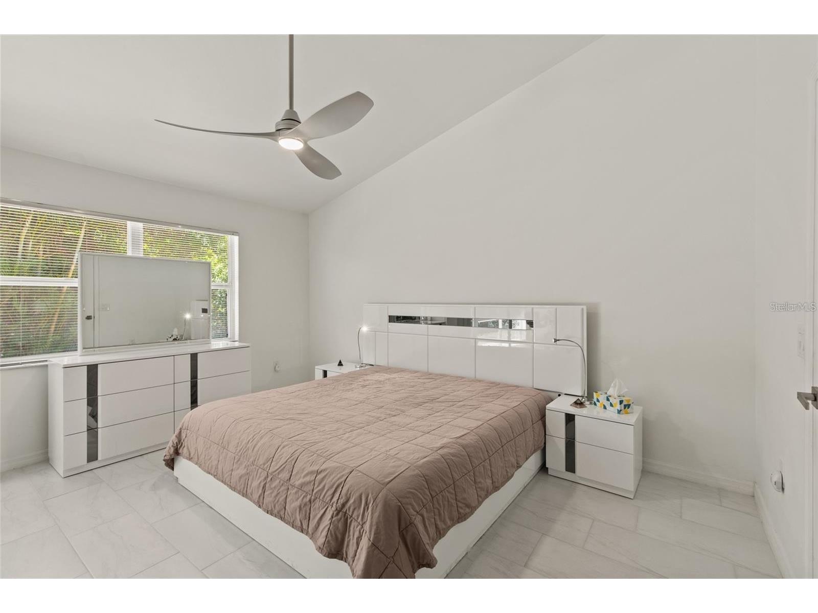 5623 Monte Rosso Road Sarasota FL 34243 A4691507 image9