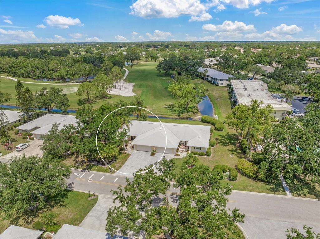 5623 Palm Aire Drive Sarasota FL 34243 A4647661 image1