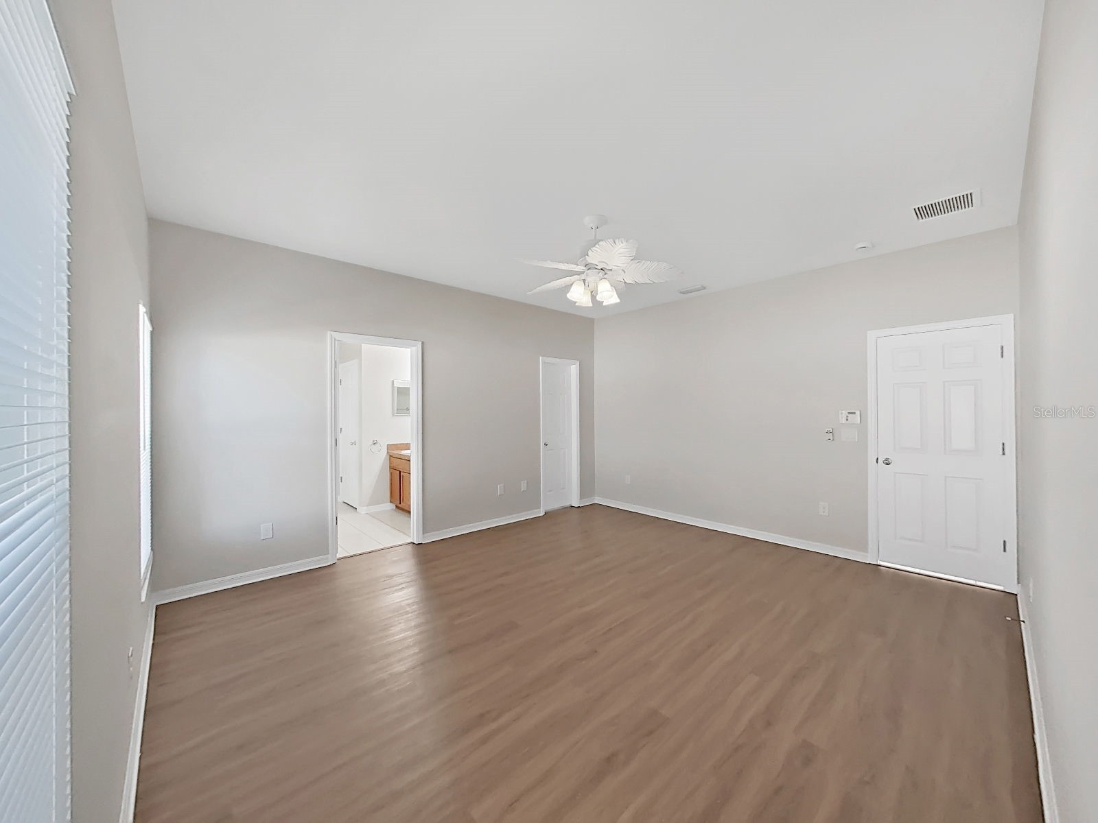 5623 Sheer Bliss Loop Land O Lakes FL 34639 TB8474698 image20