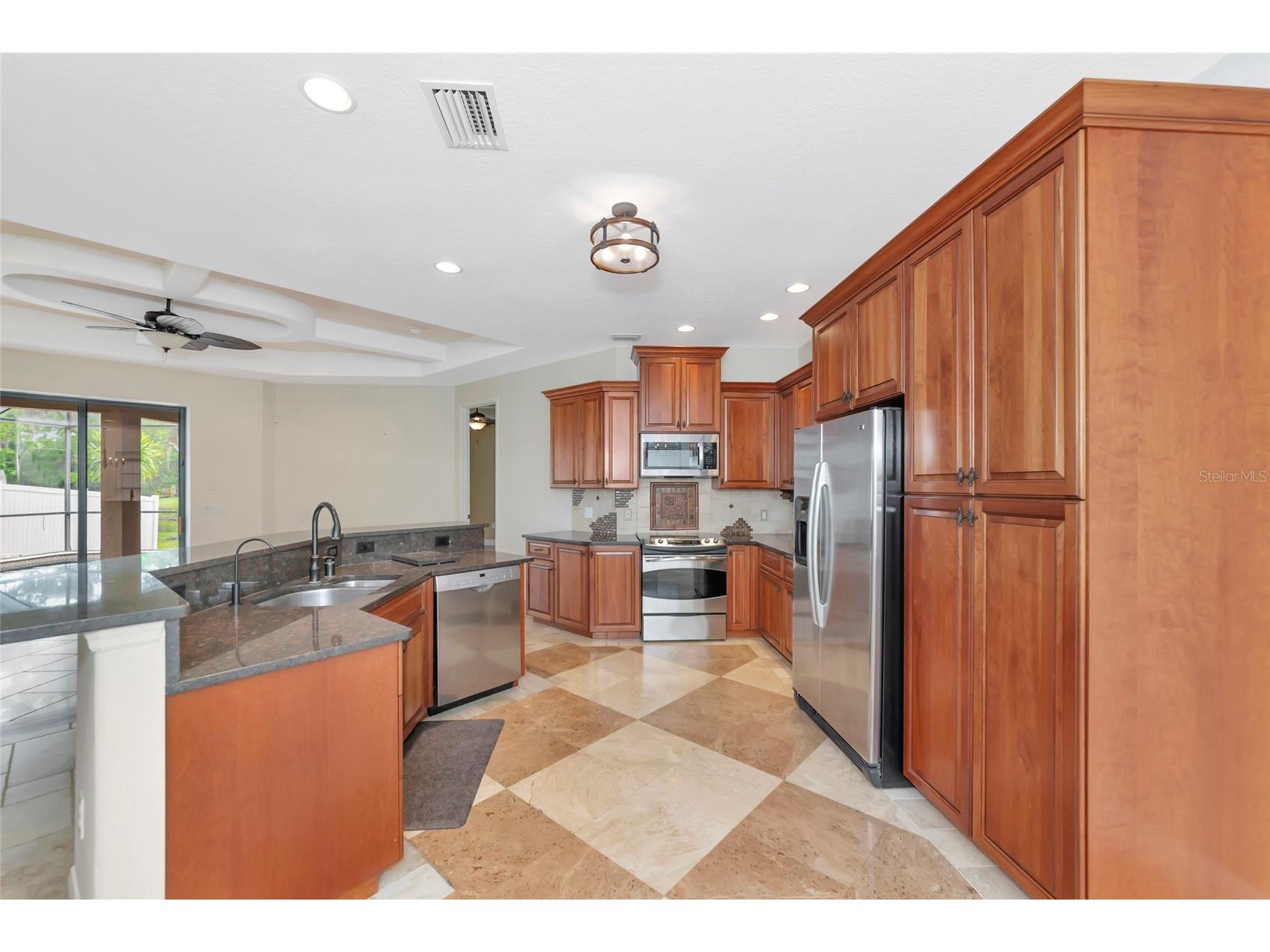 5624 Aaron Court Sarasota FL 34232 A4695501 image13