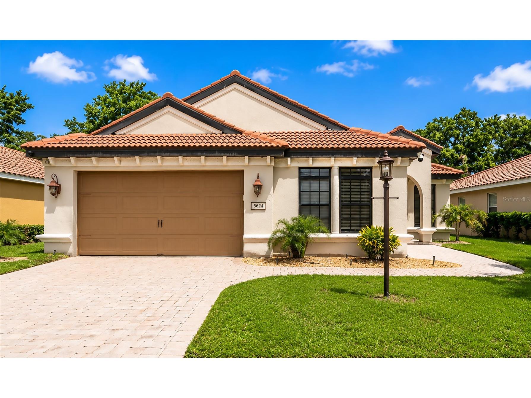5624 Aaron Court Sarasota FL 34232 A4695501 image2