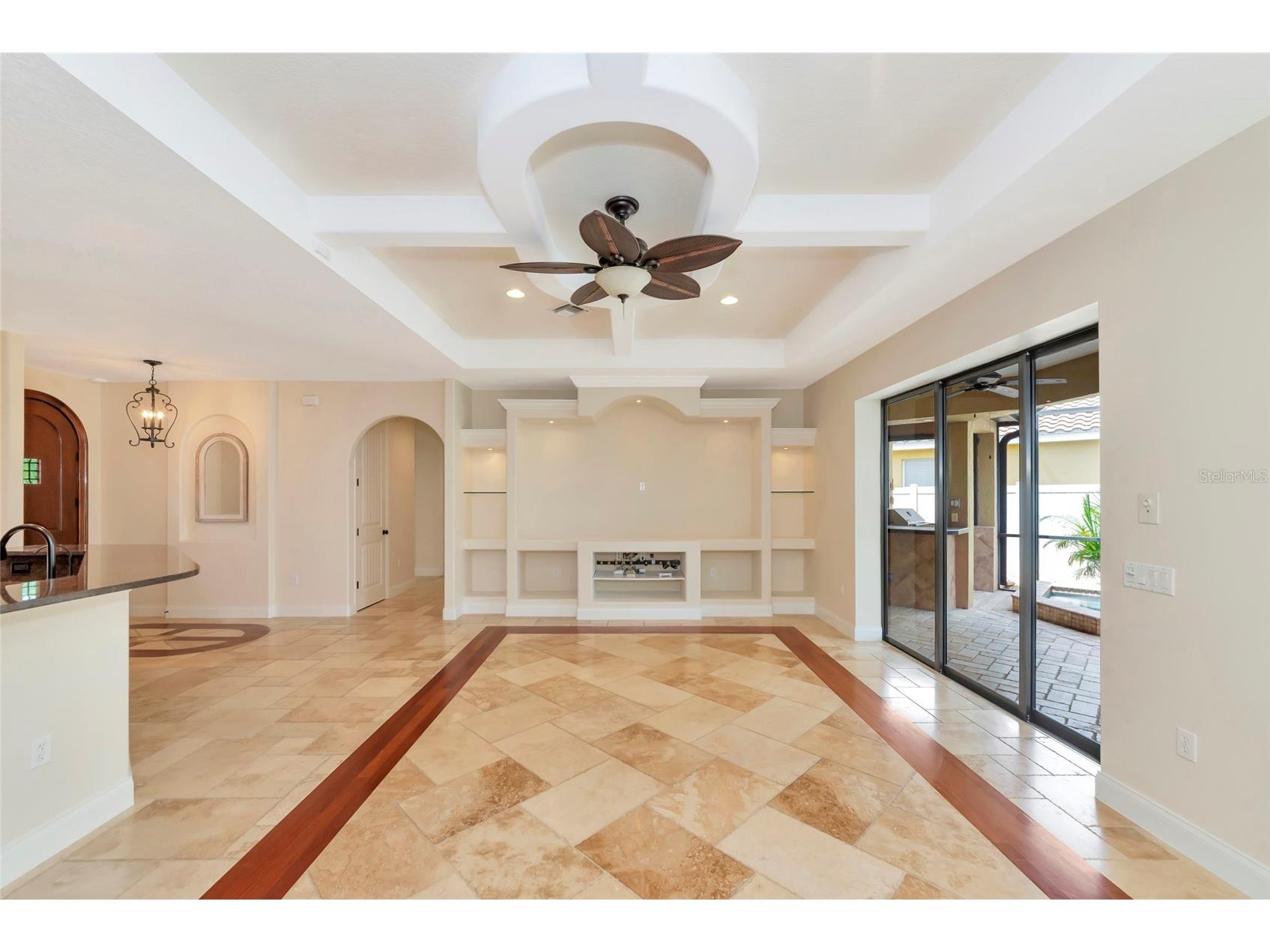 5624 Aaron Court Sarasota FL 34232 A4695501 image7