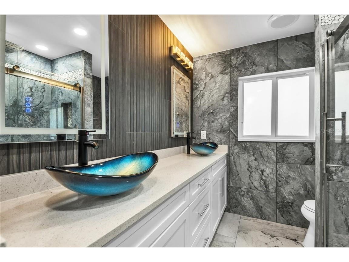 5624 Cape Leyte Drive Sarasota FL 34242 A4670620 image33