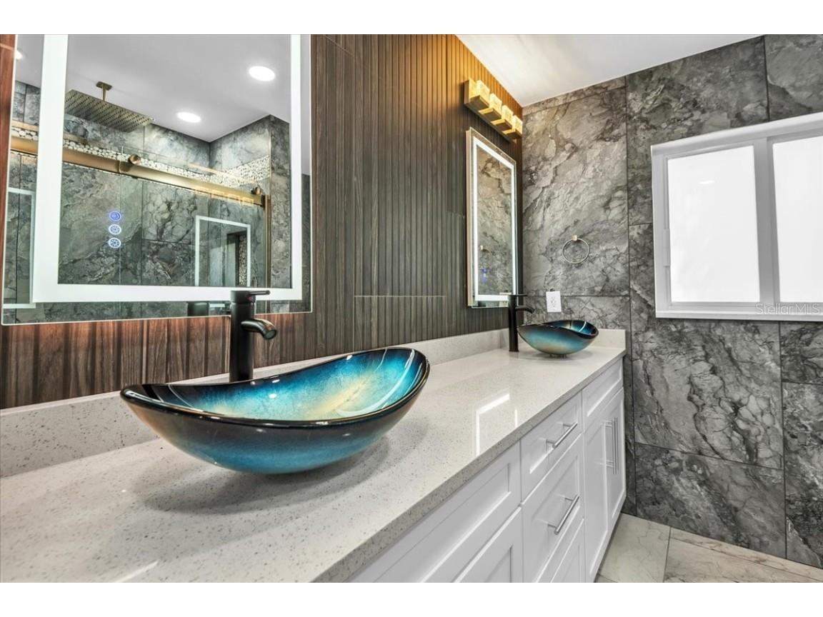 5624 Cape Leyte Drive Sarasota FL 34242 A4670620 image34