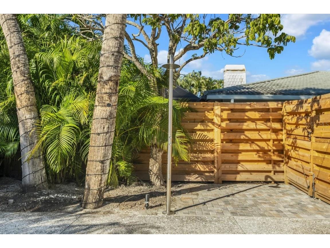 5624 Cape Leyte Drive Sarasota FL 34242 A4670620 image57